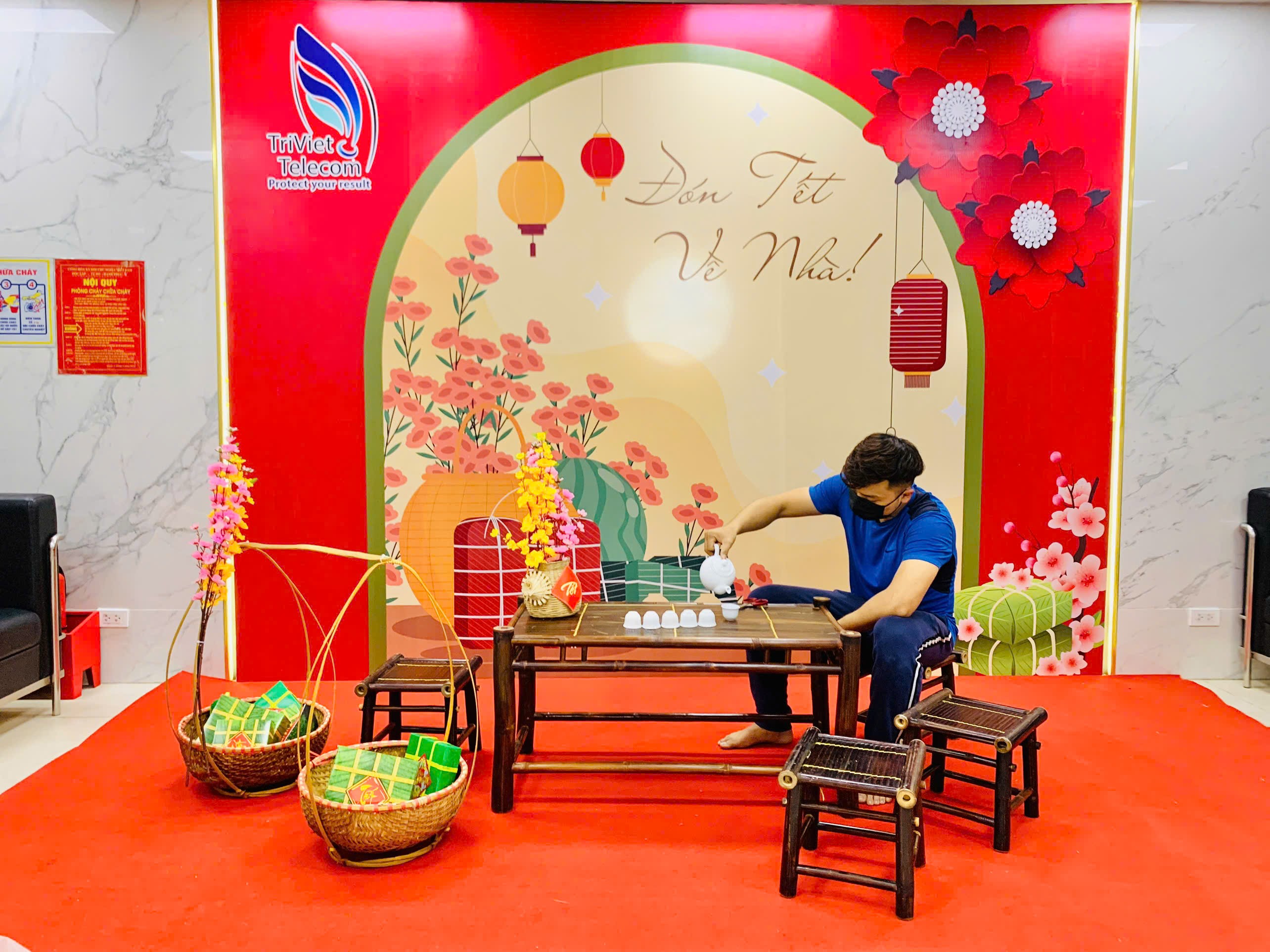 Trang trí Tết 2027 ở Trần Duy Hưng, Hà Nội